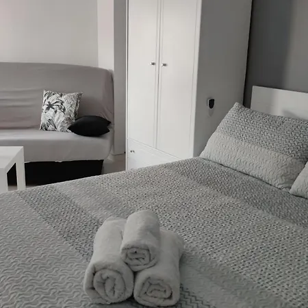 Apartamento Estudio Playa- Vistas Al Mar *
